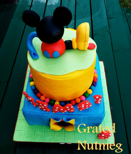 Mickey Mouse Clubhouse Cake