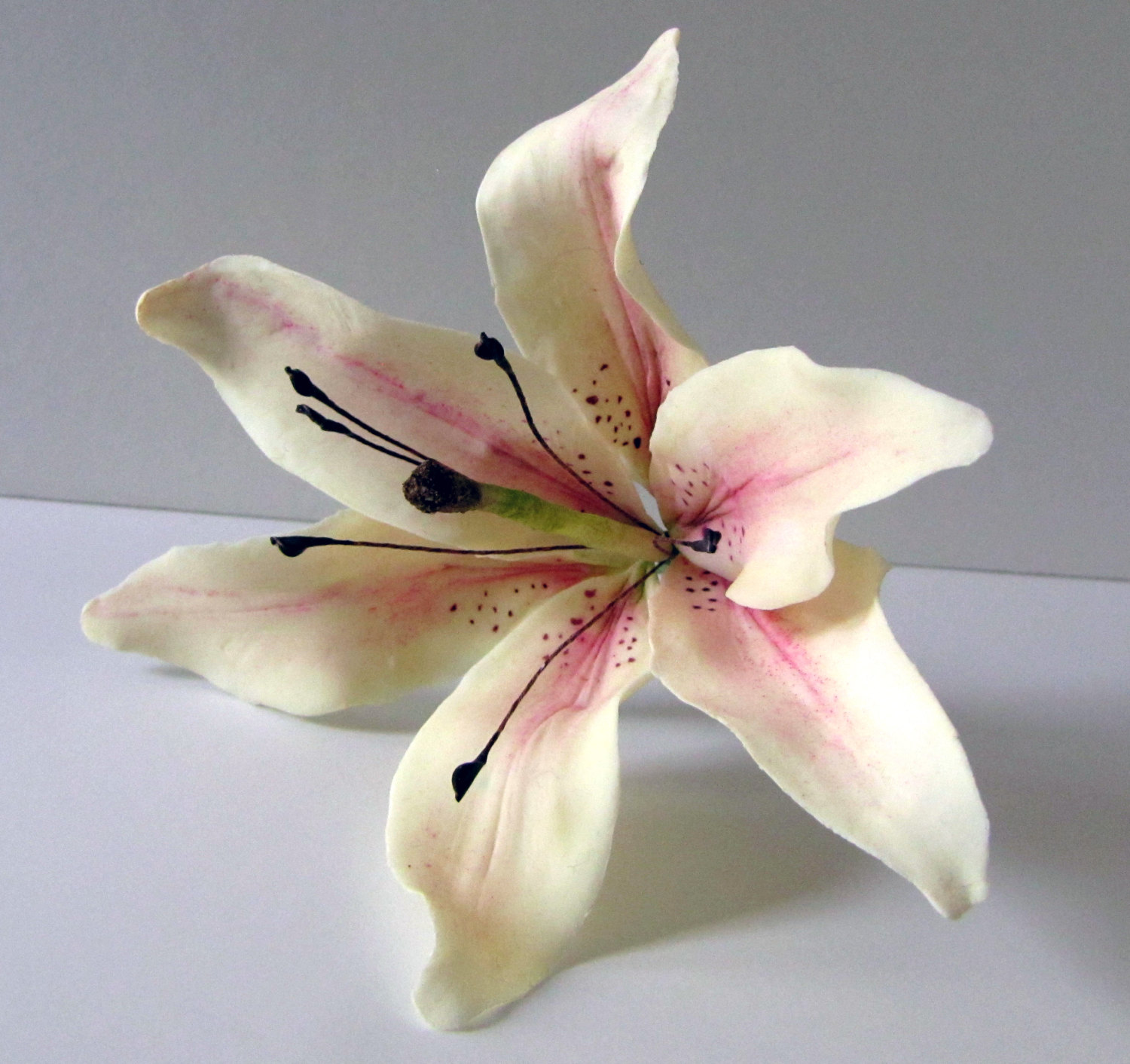 Stargazer Lily Wedding Cake