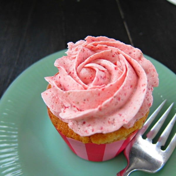 Strawberry Cupcakes with Buttercream Frosting