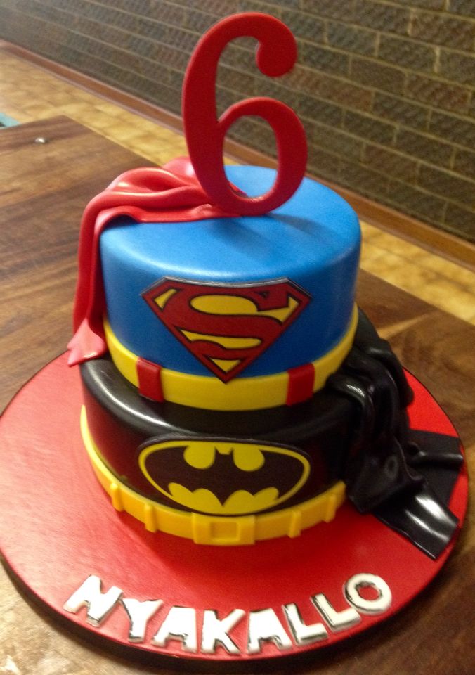 Superman vs Batman Birthday Cake