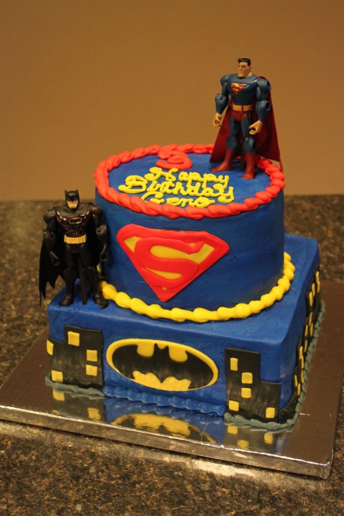 Superman vs Batman Birthday Cake