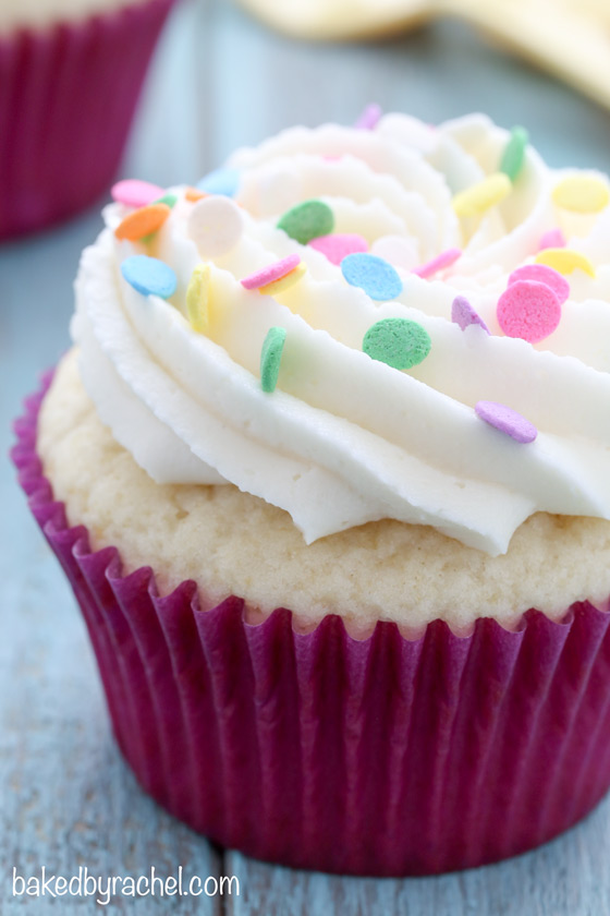 Vanilla Cupcakes with Buttercream Frosting