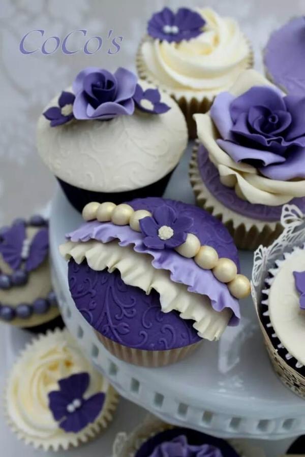 Vintage Purple Wedding Cupcake