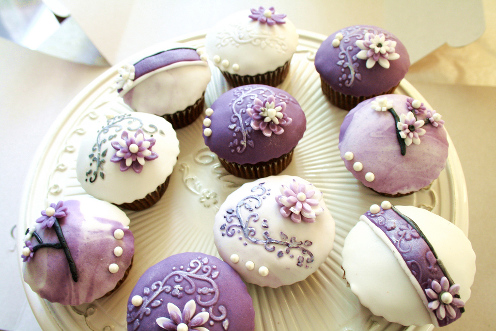 Vintage Purple Wedding Cupcake