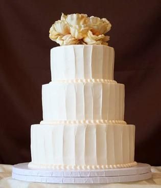 9 Photos of Wedding Cakes Buttercream With Vertical Lines