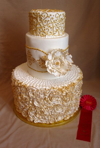 White and Gold Wedding Cake