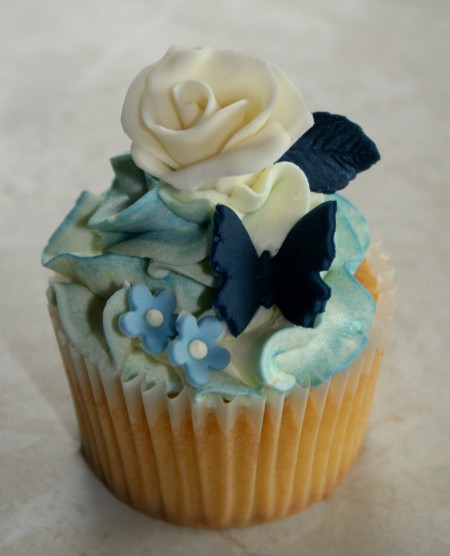 Blue Rose Wedding Cupcakes