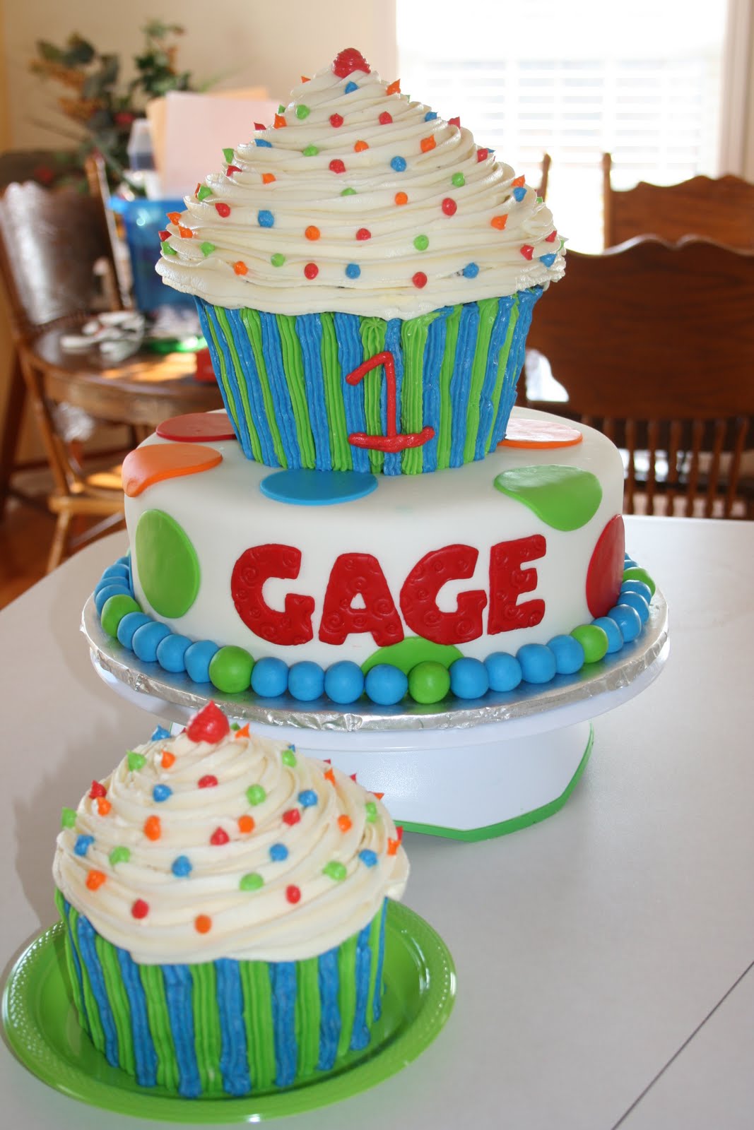 Boy 1st Birthday Cupcake Cake Ideas