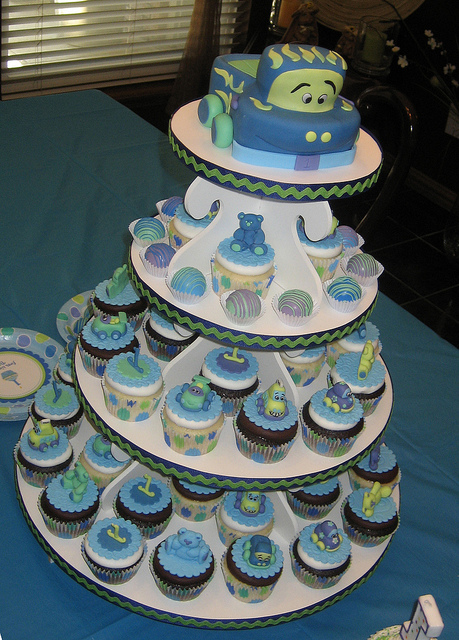 Boys 1st Birthday Cupcake Cake