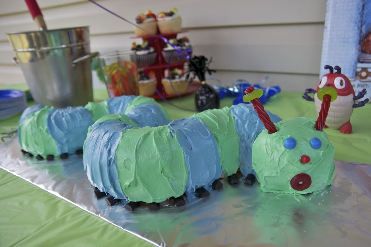 13 Photos of Cat Bug Themed Birthday Cakes