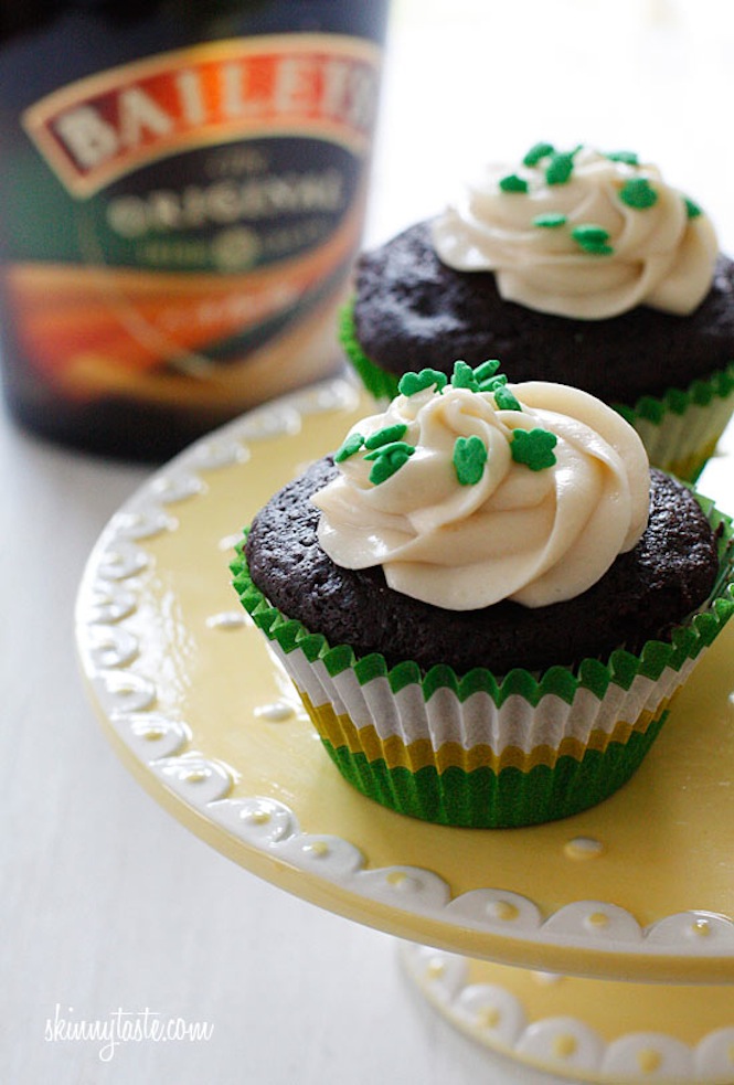 Chocolate Cupcakes with Cream Cheese Frosting