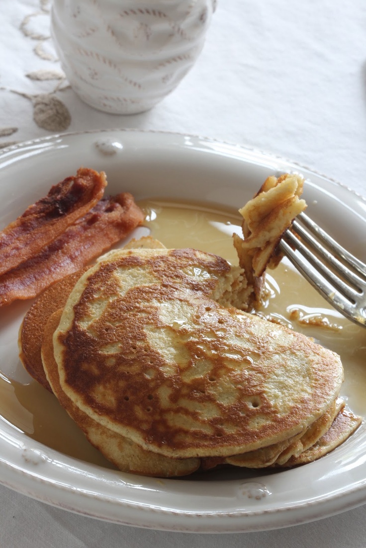 Edna Mae's Sour Cream Pancakes