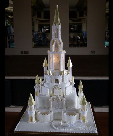 Light-Up Castle Wedding Cake