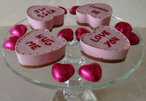 Mini Love Hearts Cheesecakes