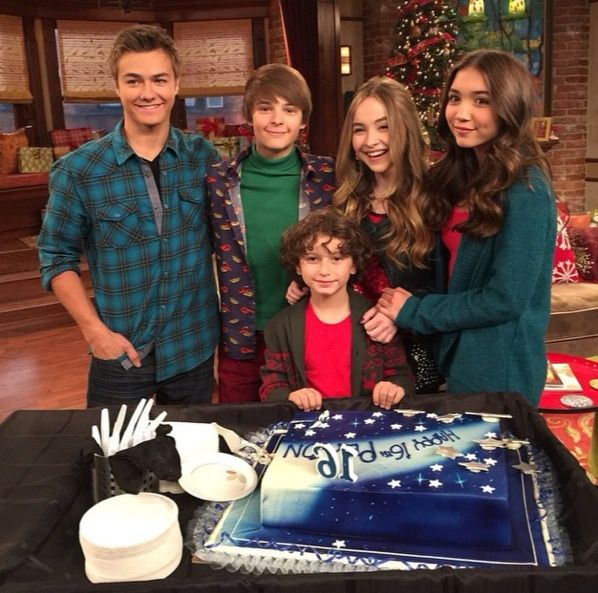 6 Photos of Birthday Cakes Girl Meets World