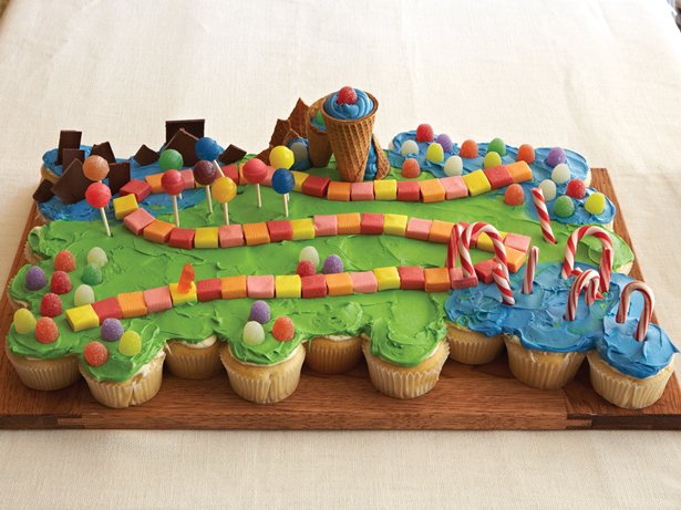 Pull Apart Cupcake Cake