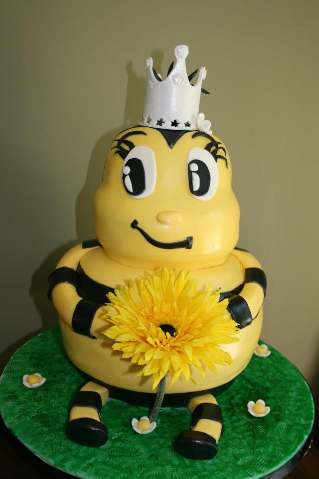 Queen Bee Birthday Cake