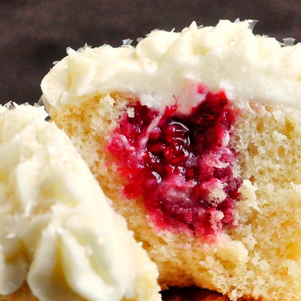 Raspberry Cream Cheese Cupcakes