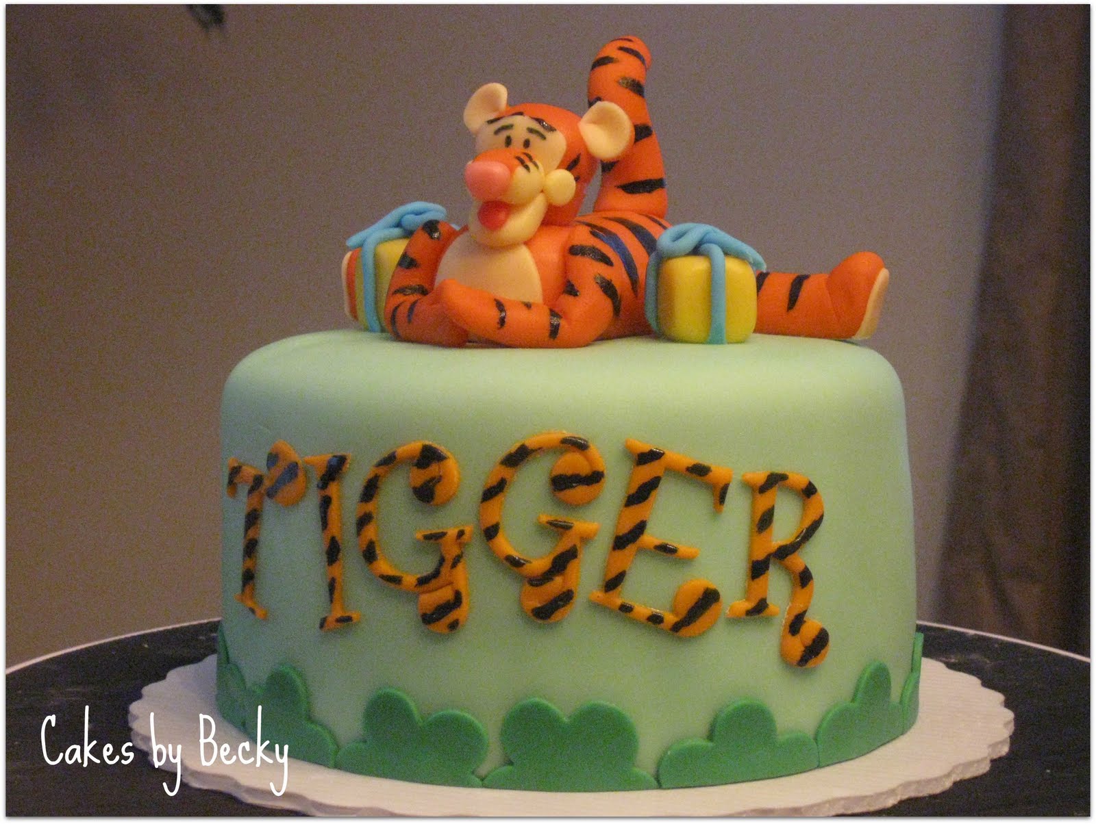 11 Photos of Tigger Bday Cakes