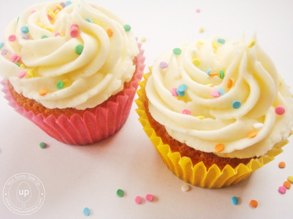 Vanilla Cupcakes with Buttercream Frosting