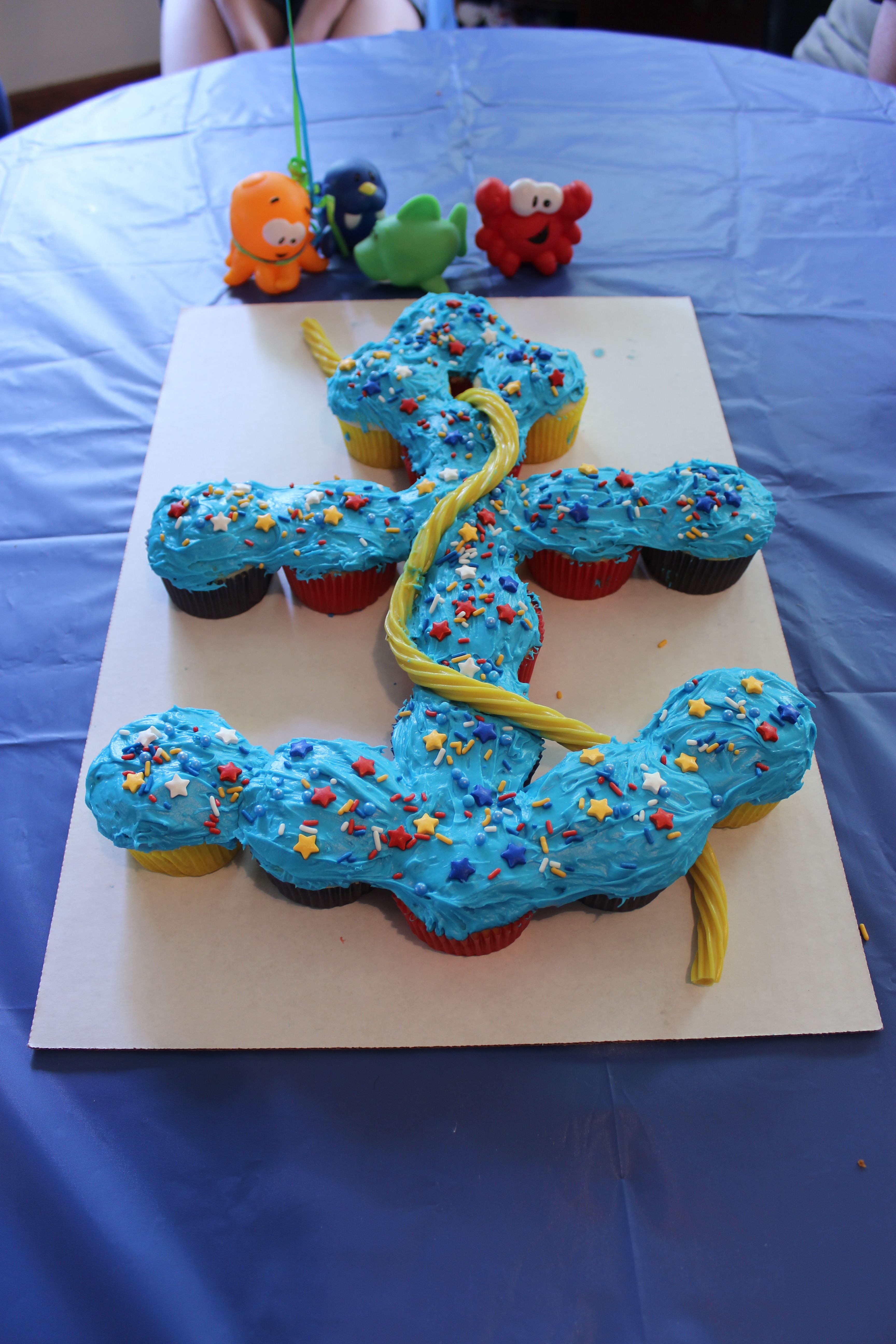 13 Photos of Birthday Anchor Cupcakes