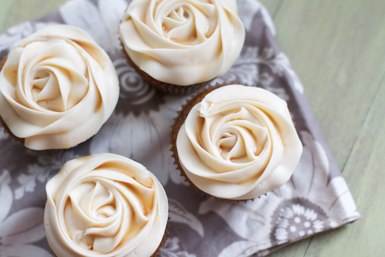 11 Photos of Rose Cupcakes With Cream Cheese Frosting