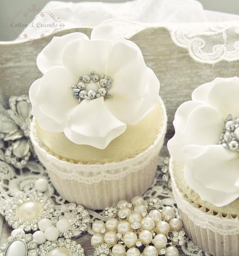 Gold and White Wedding Cupcakes