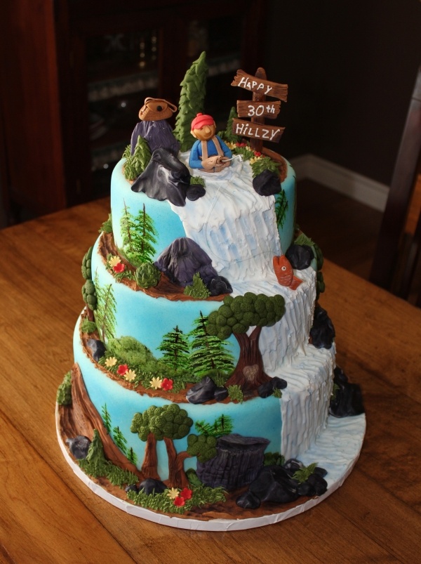 13 Photos of Outdoor Birthday Cakes