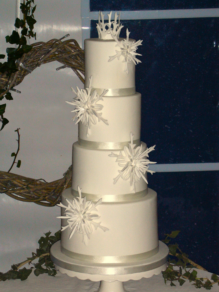 New Year's Eve Wedding Cake