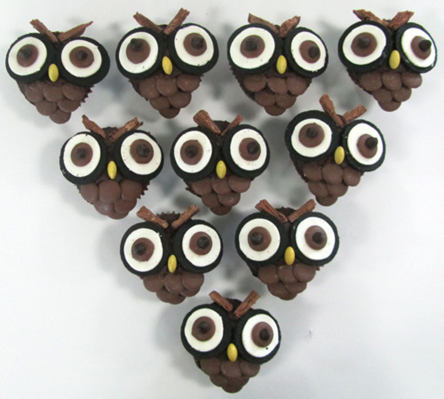 Owl Cupcakes with Oreos