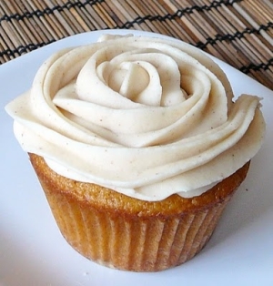 Pumpkin Cupcakes with Cream Cheese Frosting