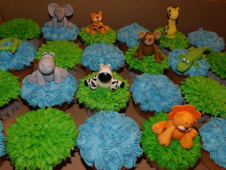 Safari Themed Cake Cupcakes