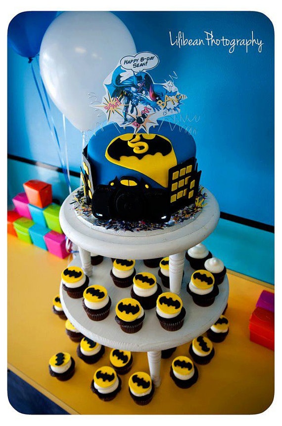 Batman Cupcake Cake