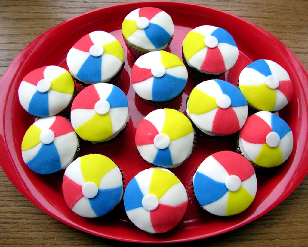 Beach Ball Cupcake Cake