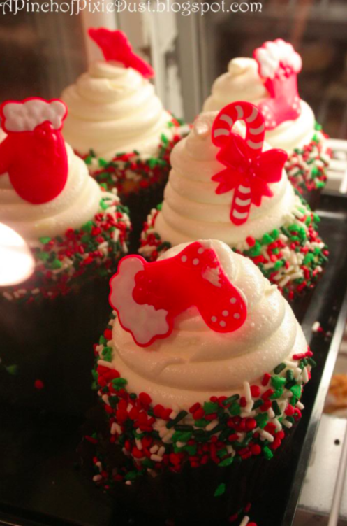 Disney World Christmas Cupcakes