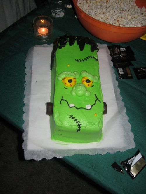 Frankenstein Halloween Cake