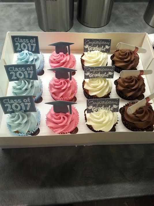 Graduation Party Cupcakes