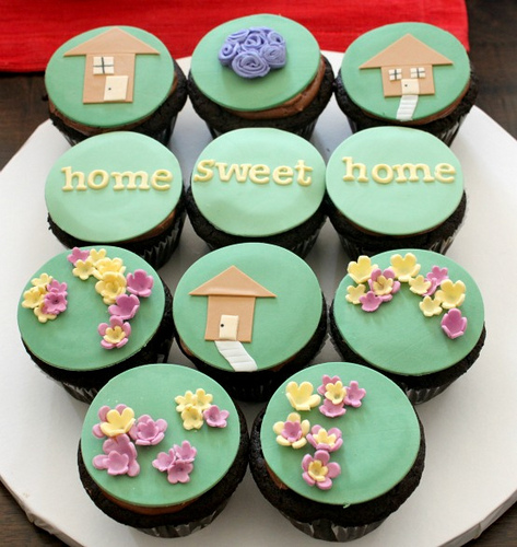 House Warming Party Cupcake