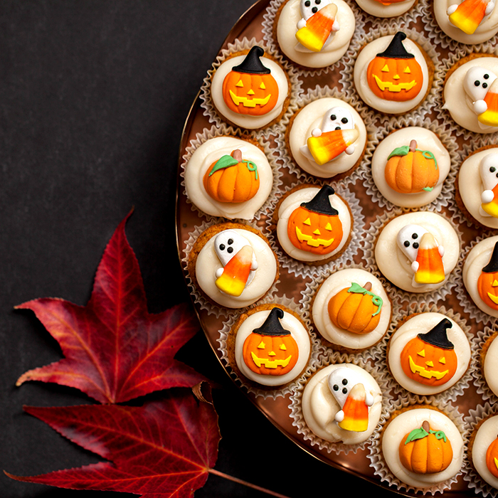 Mini Pumpkin Cupcakes with Cream Cheese Frosting