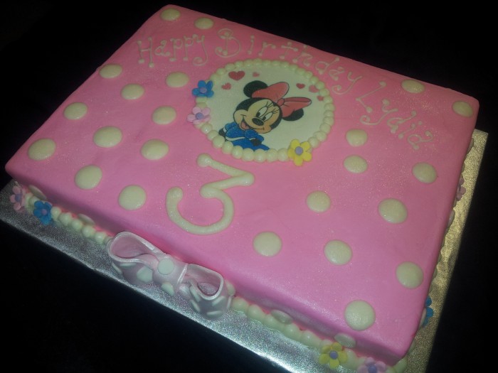 Minnie Mouse Sheet Cake