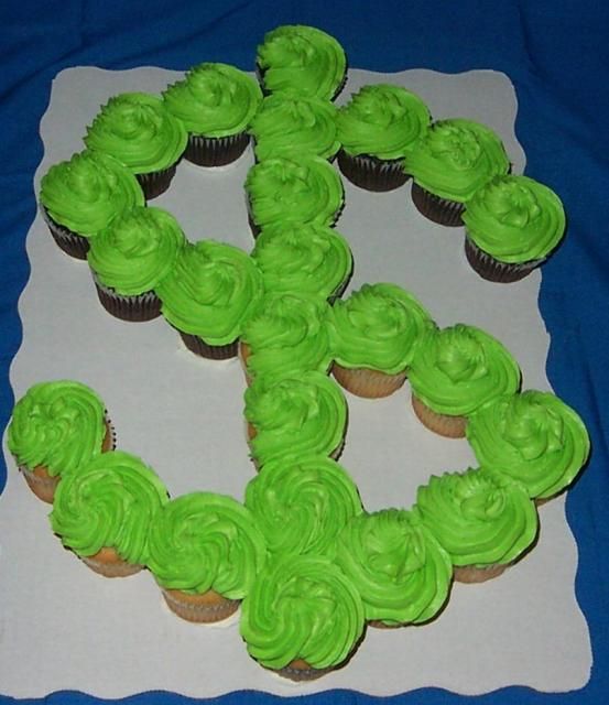 Monkey Cupcake Cake