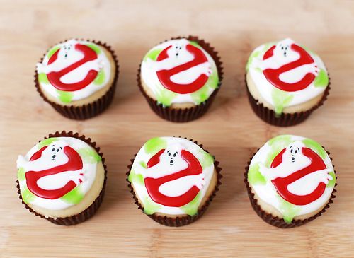 NERDY NUMMIES Cupcakes