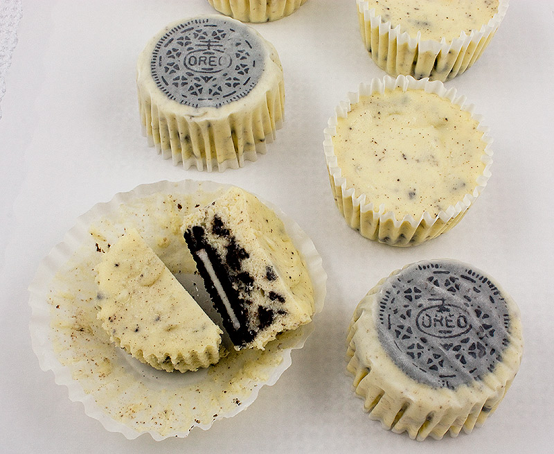 Oreo Cheesecake Cupcakes