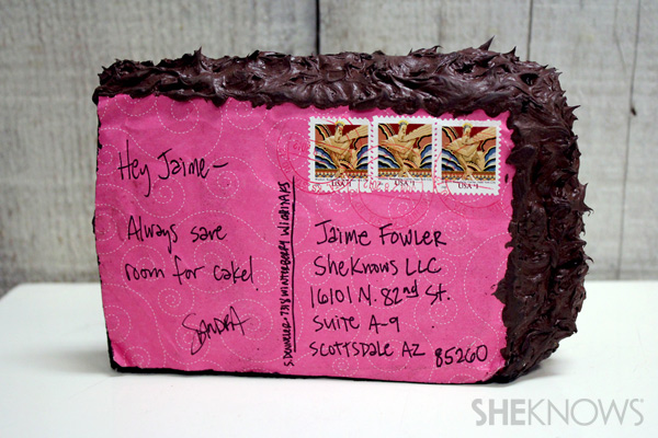 8 Photos of Birthday Cakes In The Mail