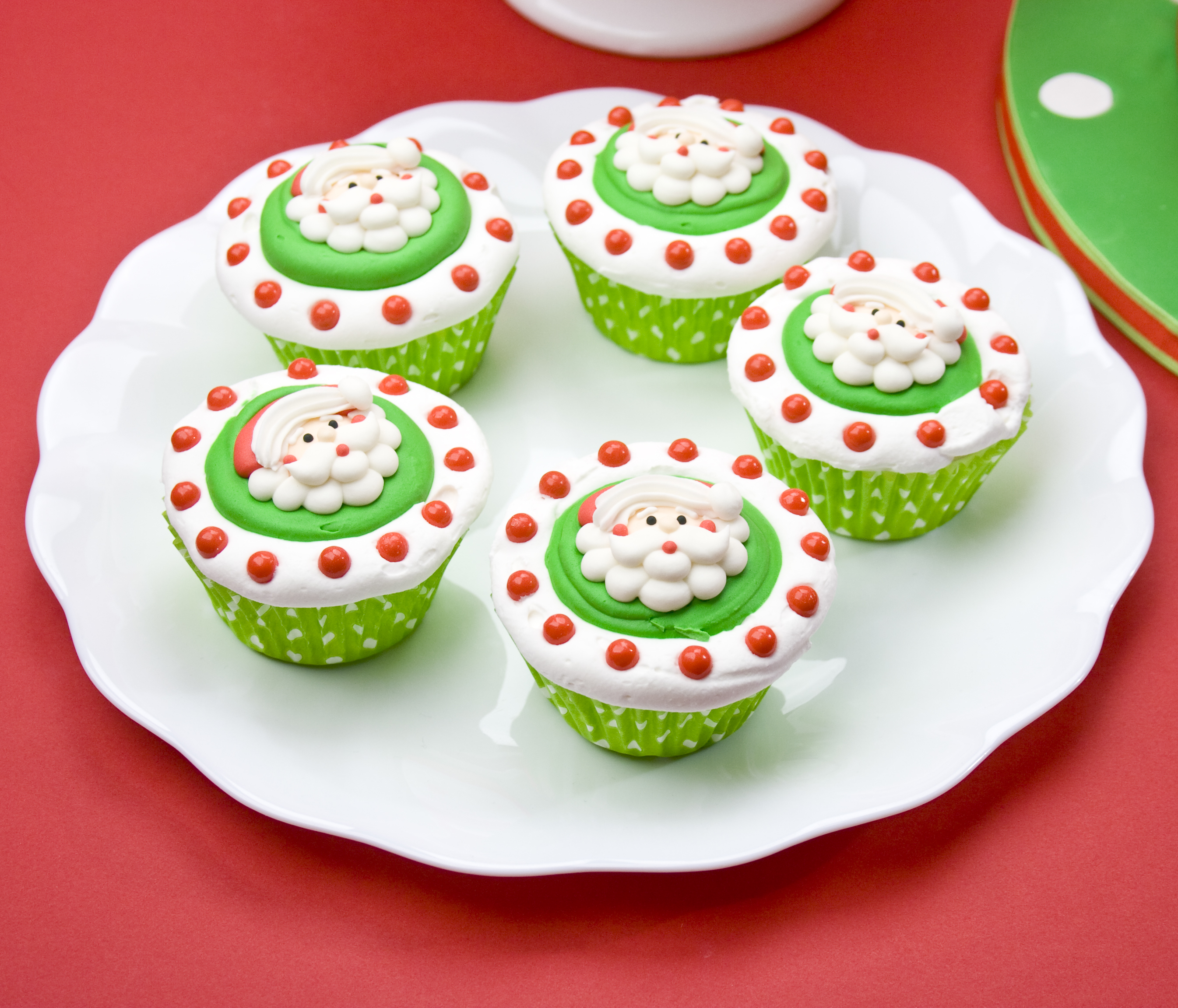 Santa Face Cupcake Cake