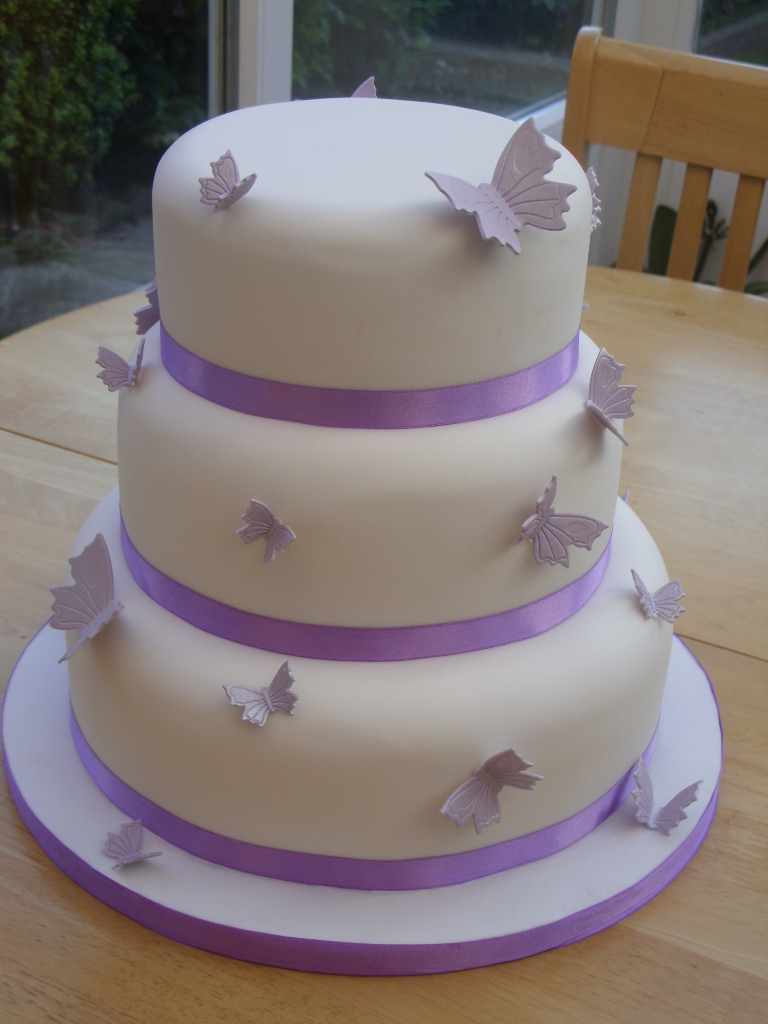 3 Tier Round Wedding Cakes