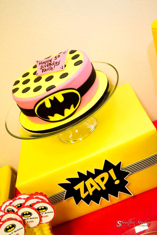 11 Photos of Hot Pink Batgirl Birthday Cakes