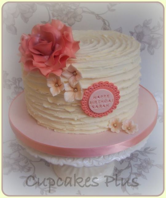 10 Photos of Vintage Buttercream Birthday Cakes