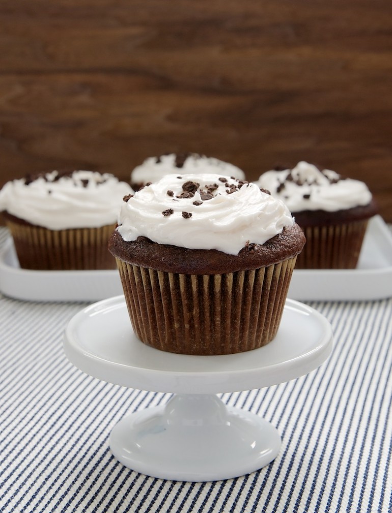 Cookies and Cream Filled Cupcakes