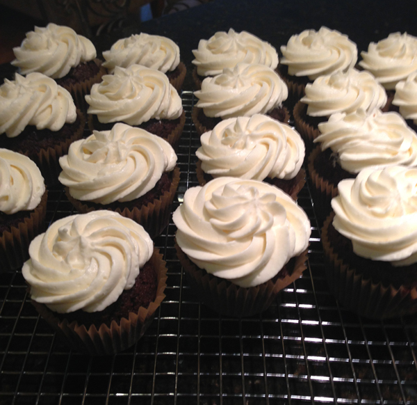 Cupcakes with Whipped Cream Frosting